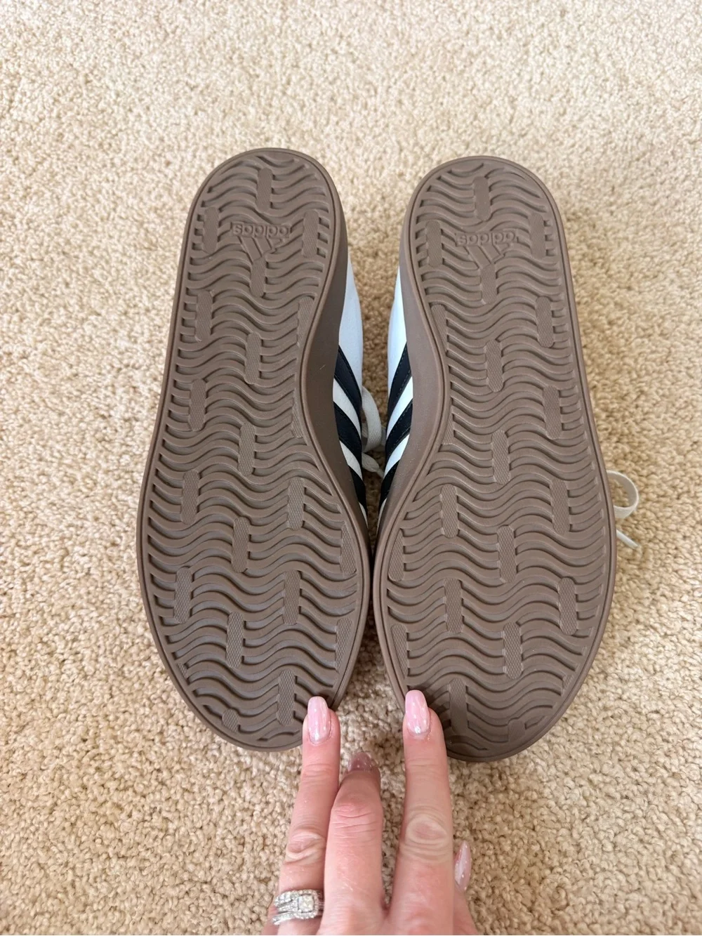 adidas White Athletic Sneakers with Black Insole Branding - Picture 4 of 4